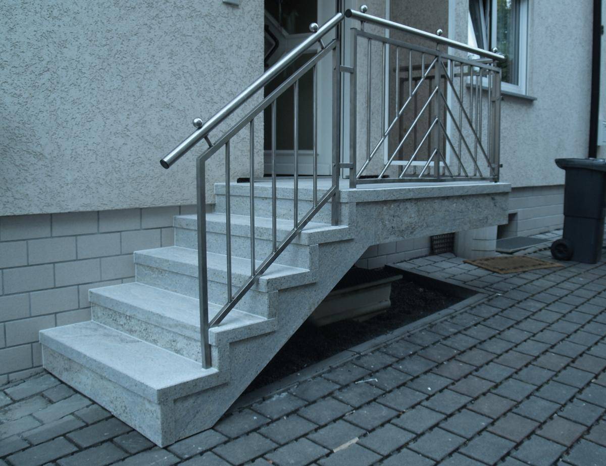 PFEFEN 36 | Ets CasaFloor France Rénovation d’un escalier extérieur : pourquoi privilégier une pose sur structure existante ? Wittenheim 0