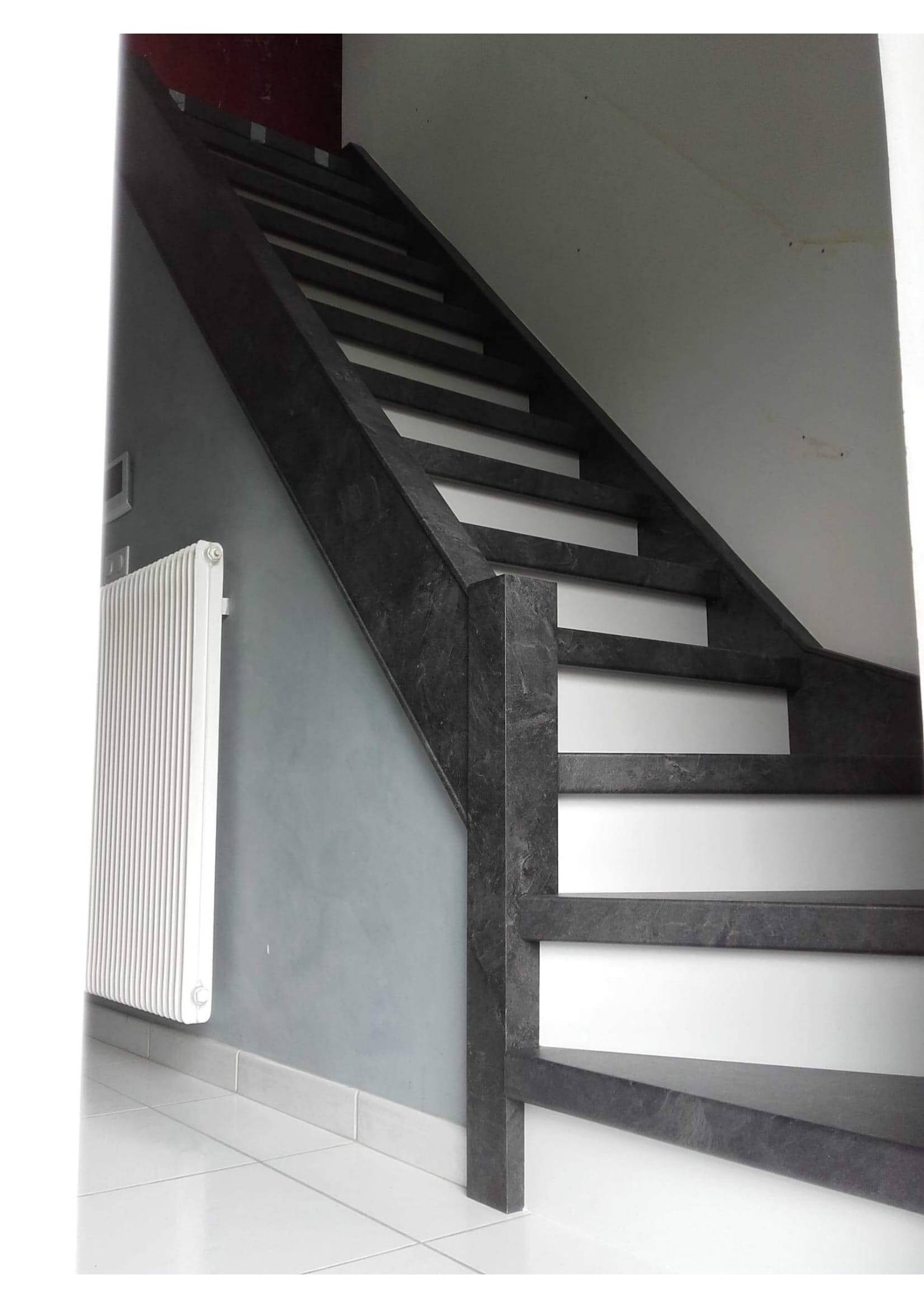 Stratifié décor bois, ardoise ou béton : quelle esthétique choisir pour vos marches ? Mulhouse 1